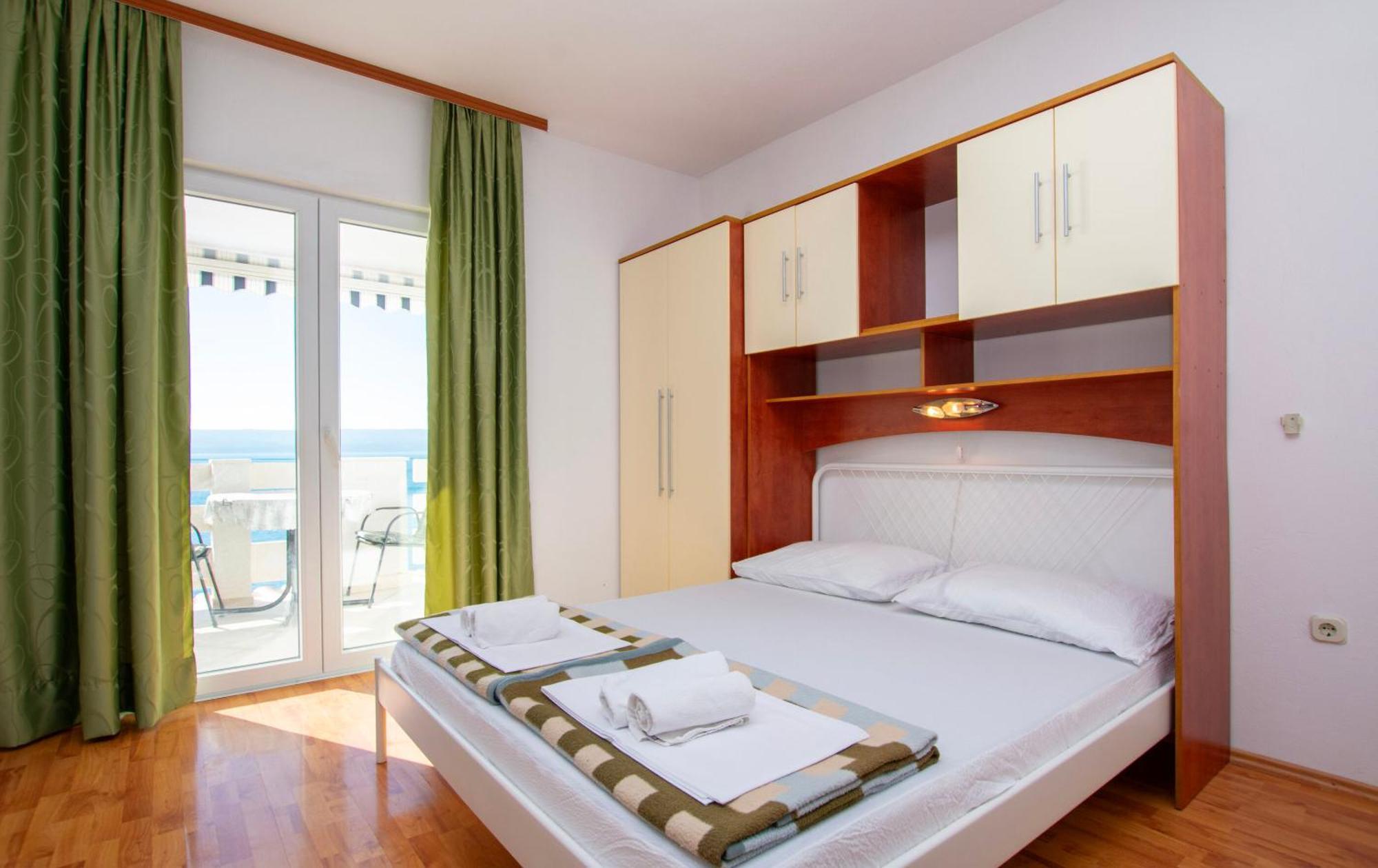 Apartments Ivo - Sea View; Pisak Exteriör bild