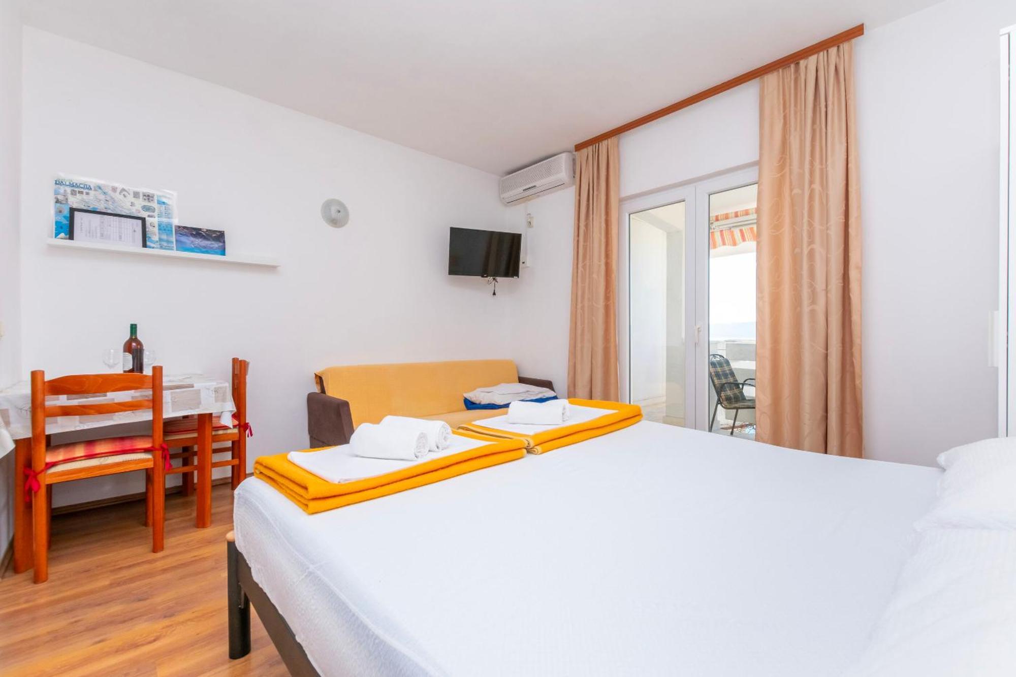 Apartments Ivo - Sea View; Pisak Exteriör bild